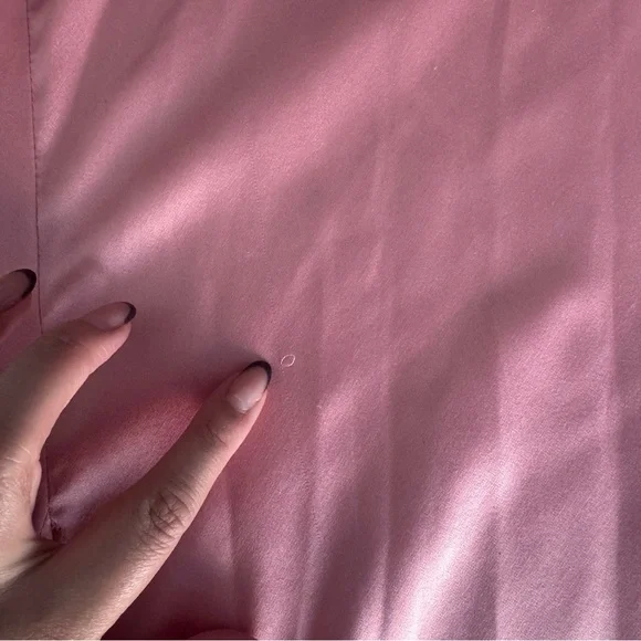 Mr.‎ Larkin Pink long sleeve 100% silk with pearls - Picture 4 of 9